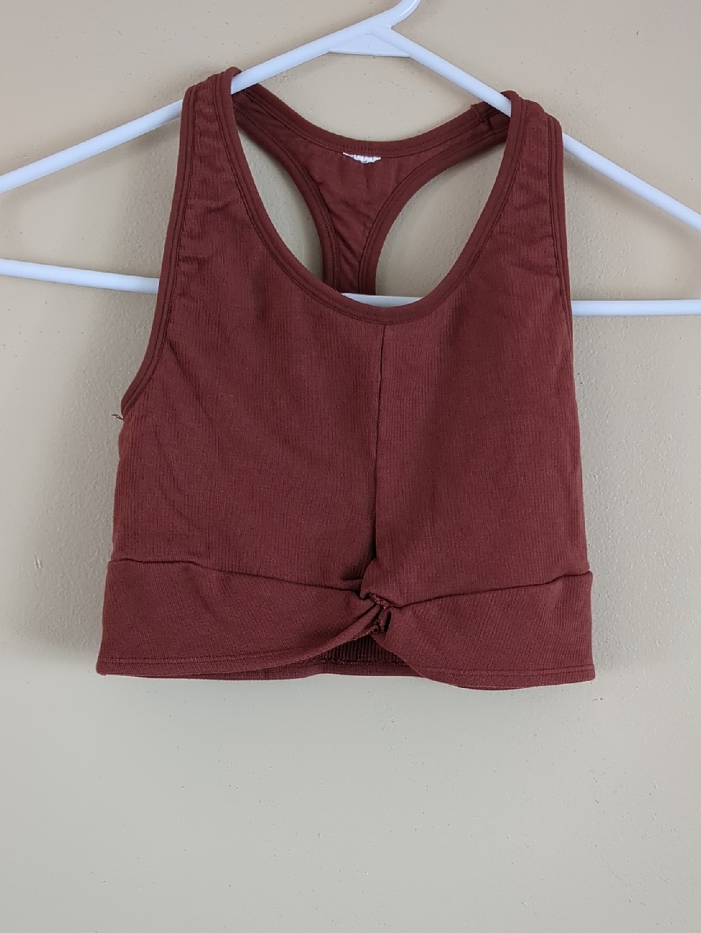11" Pit-to-pit Orange Fabletics Twist Sports Bra